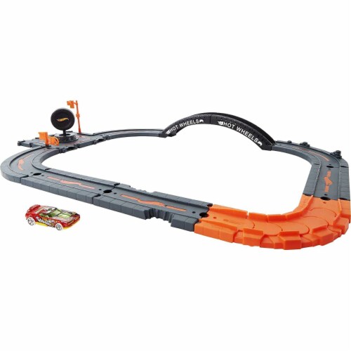 Hot Wheels Loop Stunt Champion Track Set with Dual-Track Loop