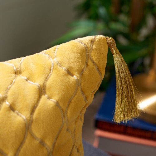 Big yellow throw 2025 pillows