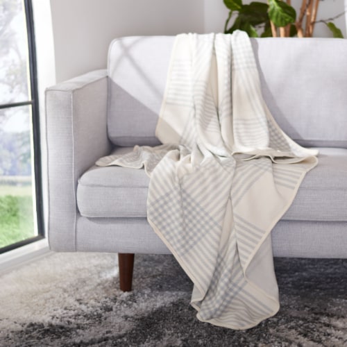Safavieh Denita Throw - Light Grey Perspective: front