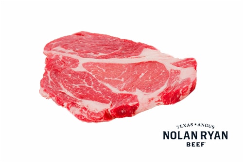 Nolan Ryan Beef Chuck Boneless Steak Eye Perspective: front