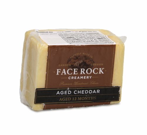 Face Rock Creamery 12 Months Aged Cheddar Cheese Perspective: front