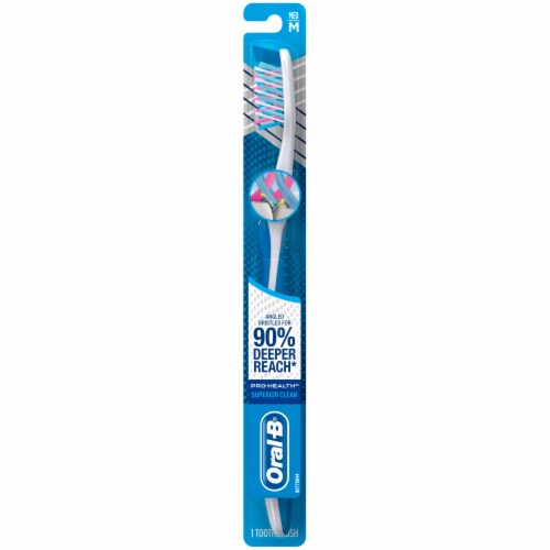 Oral-B Pro-Health Superior Clean Medium Toothbrush Perspective: front