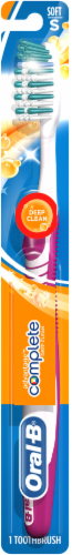 Oral B Advantage Complete Deep Clean Soft Toothbrush Perspective: front