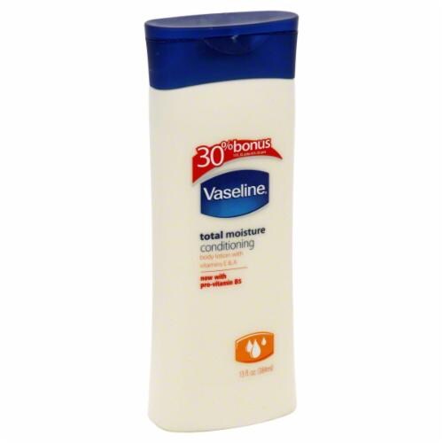 Vaseline Total Moisture Conditioning Body Lotion Perspective: front