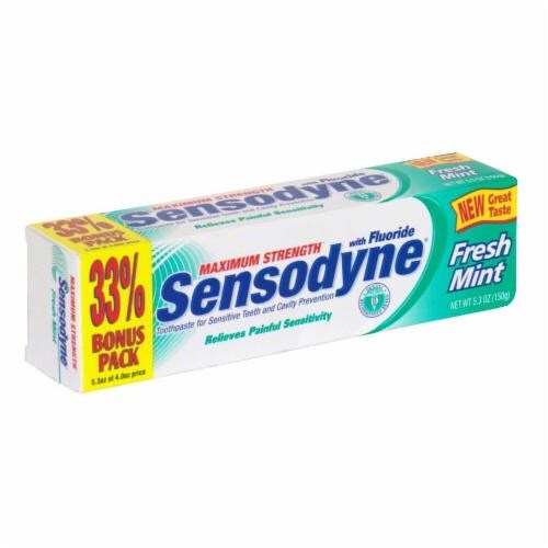 Sensodyne Fresh Mint Maximum Strength Fluoride Toothpaste Perspective: front