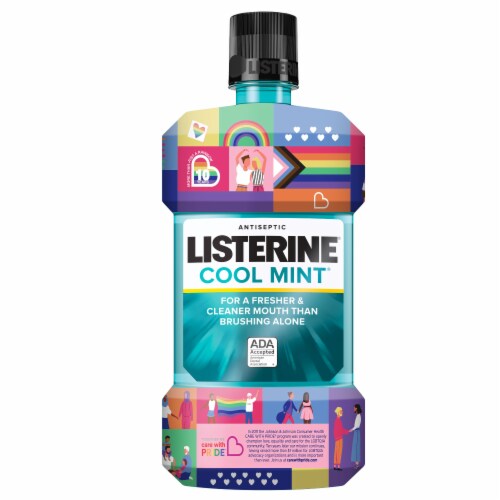Listerine® Cool Mint® Antiseptic Mouthwash Perspective: front