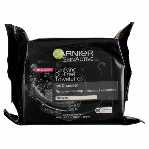 Garnier® SkinActive Clean + Oily Skin Towelettes Perspective: front
