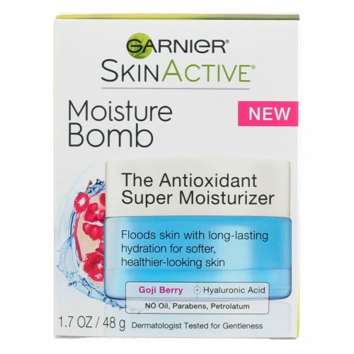 Garnier SkinActive Moisture Bomb Goji Berry Antioxidant Moisturizer Perspective: front