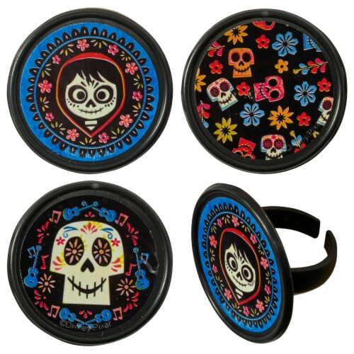 DecoPac Disney Pixar Coco Family Ring Cake Decorations Perspective: front