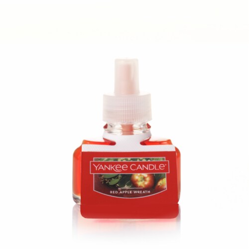 Yankee Candle® Red Apple Wreath ScentPlug® Diffuser Refill Perspective: front