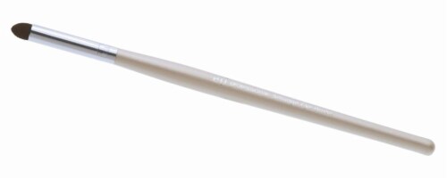 e.l.f. Smudge Eye Brush Perspective: front