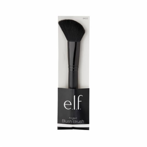 e.l.f. Angled Blush Brush Perspective: front