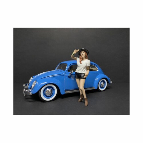 American Diorama 38221 Partygoers Figurine I for 1 by 18 Scale Models Perspective: front