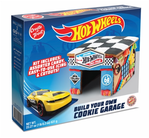 Create A Treat Hot Wheels Cookie Garage Gingerbread Kit Perspective: front