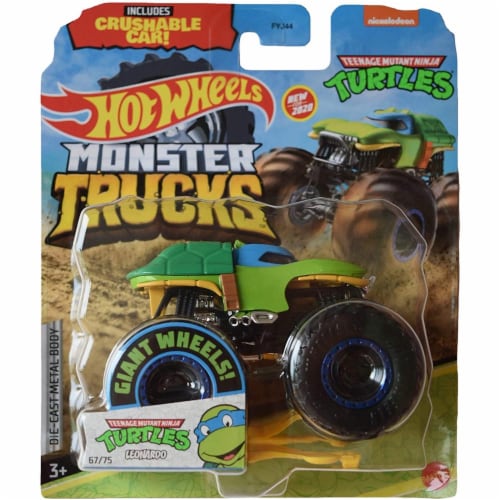 Hot Wheels Monster Trucks 1:64 Scale TMNT Leonardo, Includes Crushable Car Perspective: front