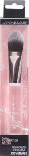 Japonesque Foundation Precision Brush Perspective: front
