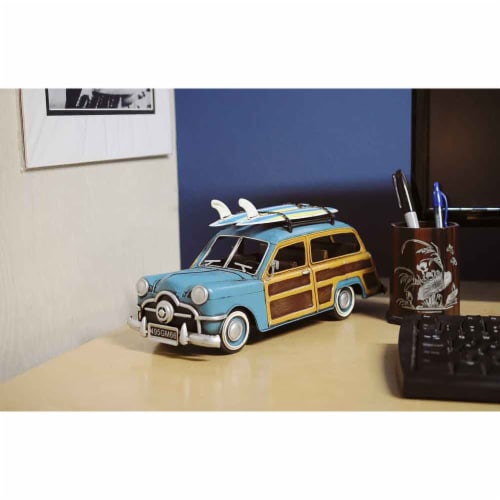 Old Modern Handicrafts AJ018 1949 Green Ford Wagon Car with Two Surfboards Model Airplane Perspective: front