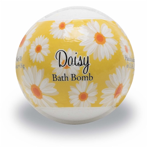 Primal Elements Daisy Bath Bomb Perspective: front
