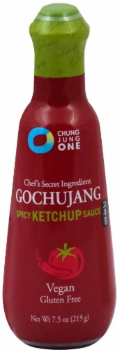 Chung Jung One Gochujang Spicy Ketchup Perspective: front