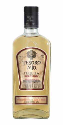 Tesoro Mio Reposado Tequila Perspective: front
