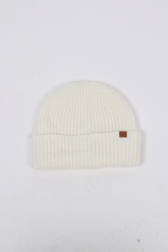David & Young® Fuzzy Rib Beanie - White Perspective: front
