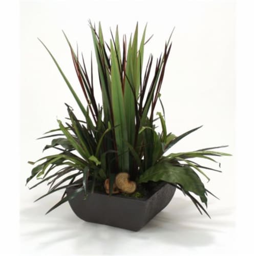 Distinctive Designs 1887A Greenery And Natural Products in Rust Square Planter - Greens Perspective: front