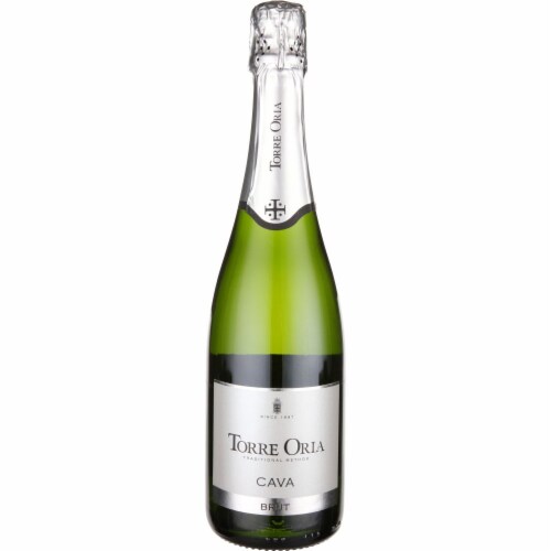 Torre Oria Spanish Brut Macabeo Sparkling Wine Perspective: front