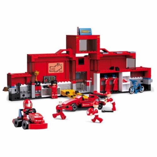 F1 Racing Car Station (557 PCS) Perspective: front