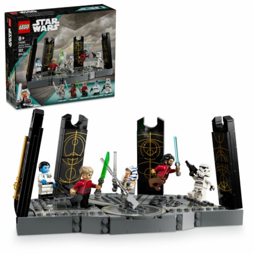 LEGO® Ahsoka Tano's Duel on Peridea Perspective: front