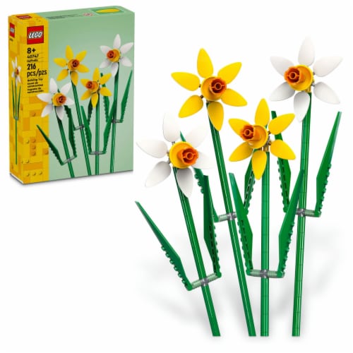 Lego® Daffodils 40747 Building Set Perspective: front