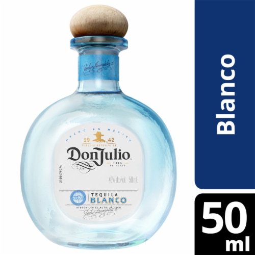 Don Julio Tequila Blanco Perspective: front