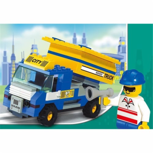 Sluban 300  City Dump Truck Building Brick Kit (111 pcs) Perspective: front