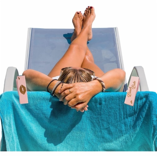 Beach Pool Towel Clips Beach Babe Lips Secure Bag Lounge Chair Protection Accessory LogoPeg Perspective: front