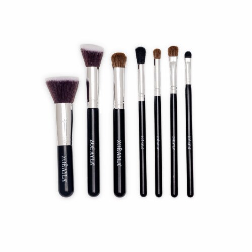 Zoe Ayla Professional Brush Set Perspective: front