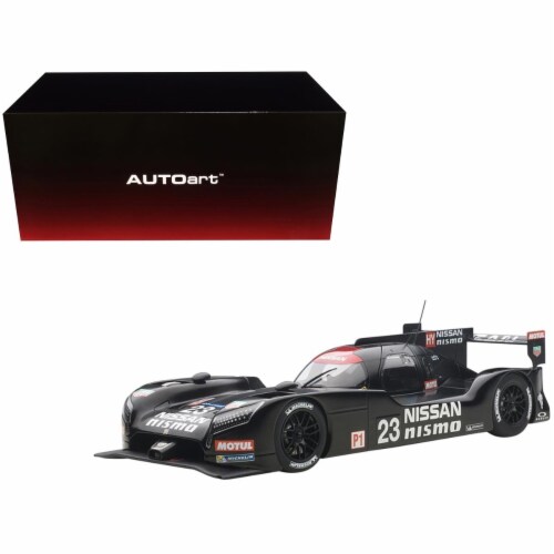 Autoart 81577 No.23 Nissan GT-R LM Nismo 2015 Test Car 1-18 Scale