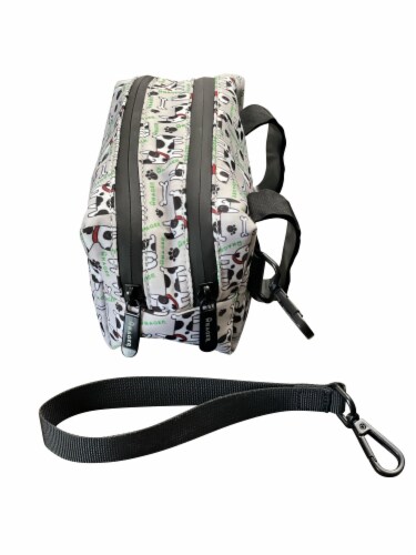 Smell Proof Dog Walkers Reusable dog Waste / Poop Bag Perspective: front