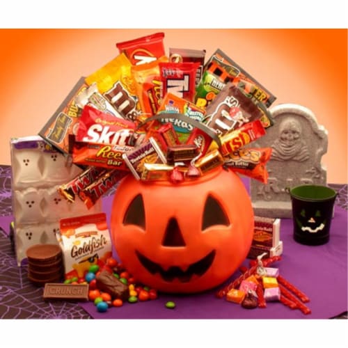 Monster Mash Halloween Gift set Perspective: front