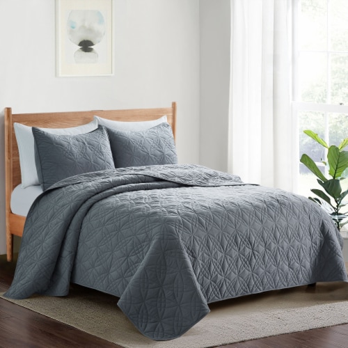 Coverlet and shams set hotsell