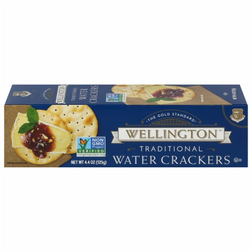 Wellington™ Traditional Water Crackers Perspective: front