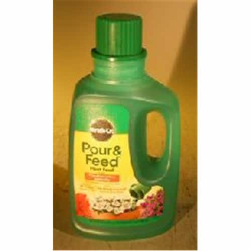Bonsai Boy e3227 32 oz Liquid Miracle Gro Pour & Feed Fertilizer Perspective: front