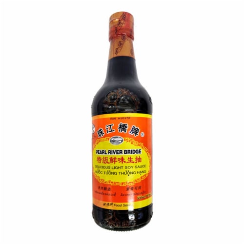 Pearl River Bridge Delicious Light Soy Sauce Perspective: front