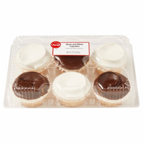 Ukrop's™ Black and White Cupcakes Perspective: front