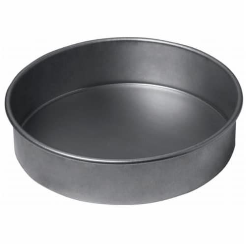 8 in. Round Chicago Metallic Non Stick Cake Pan Perspective: front