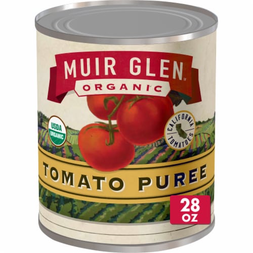 Muir Glen™ USDA Certified Organic Tomato Puree Perspective: front