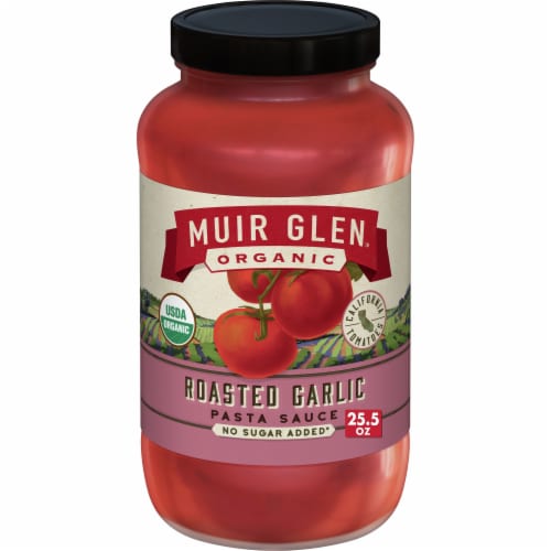 Muir Glen Organic Tomato Roasted Garlic Pasta Sauce Perspective: front