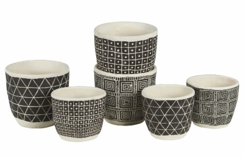 Round Ebony Art Assorted Cement Pot Perspective: front