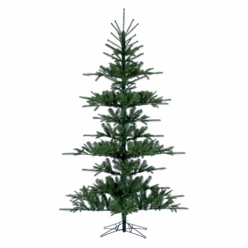7.5' X 57  Yukon Display Tree 791T Perspective: front