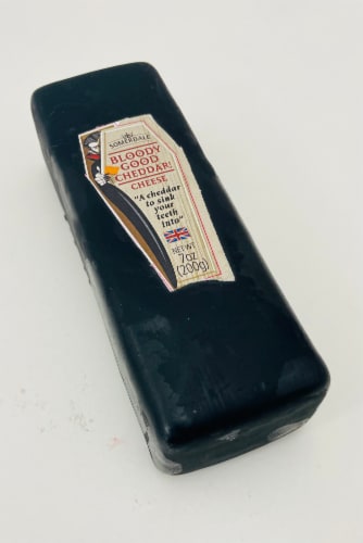 Somerdale Bloody Good Cheddar Cheese Perspective: front