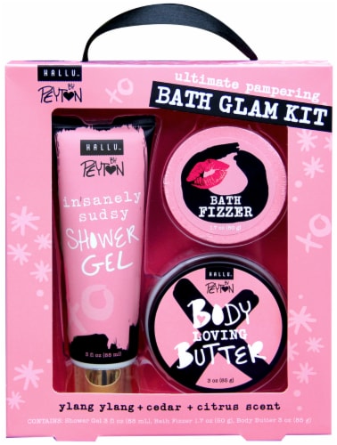 Hallu by Peyton Ultimate Pampering Bath Glam Kit Perspective: front