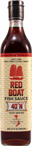 Red Boat 40° North Fish Sauce Perspective: front